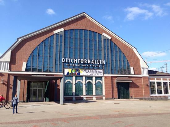 Deichtorhallen